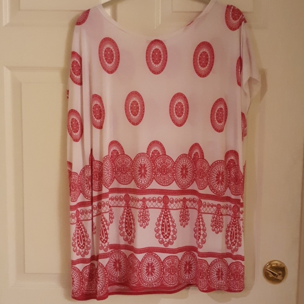 Ladies top - Picture 2 of 2